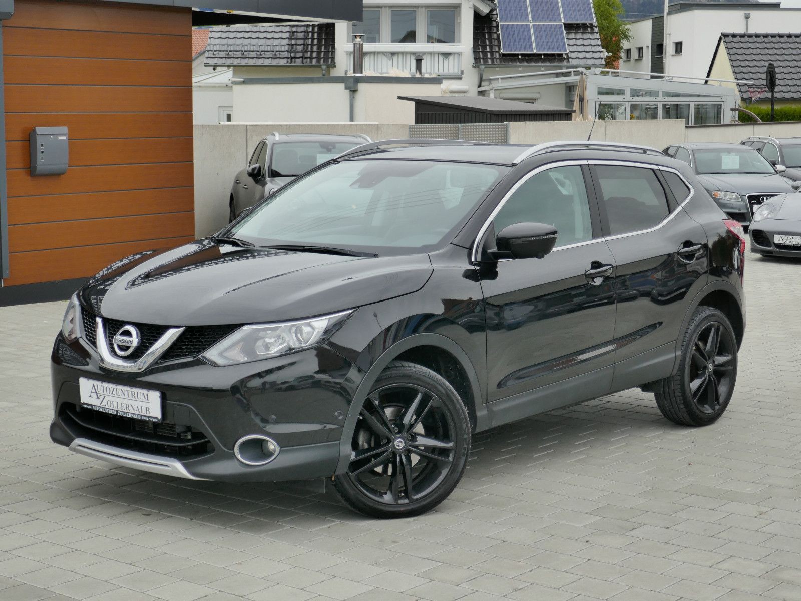 Nissan Qashqai 1.6 dCi Xtronic Black Edition *TOP AUSST