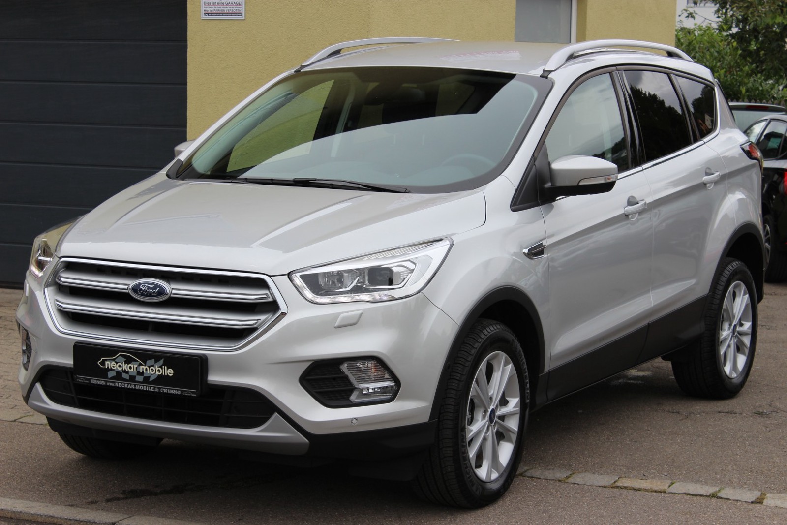 Ford Kuga Titanium 1,5 Eco Boost Navi, Leder, Automatik, Xenon