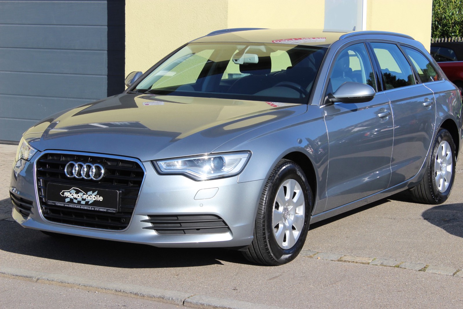 Audi A6 Avant 2.0TDI Navi Xenon PDC Sitzheizung 1Hand