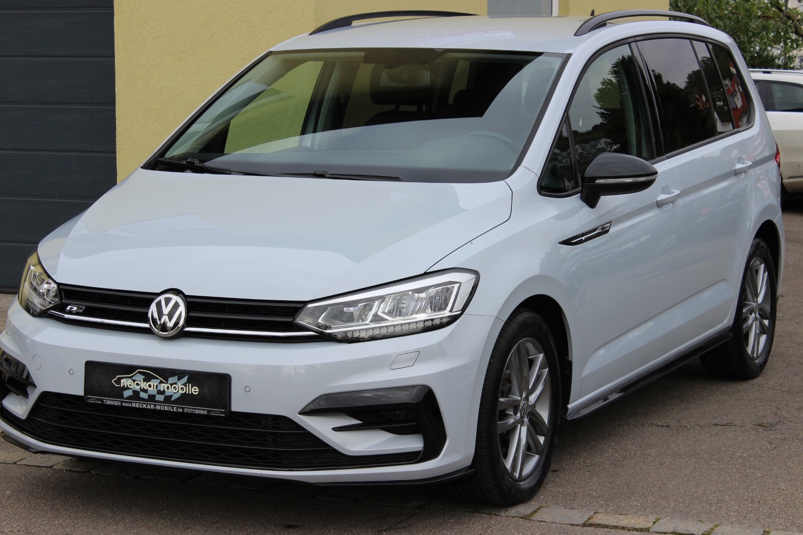 Volkswagen Touran Highli. 2.0 TDI 7SitzDSG LED AHK Kam Navi