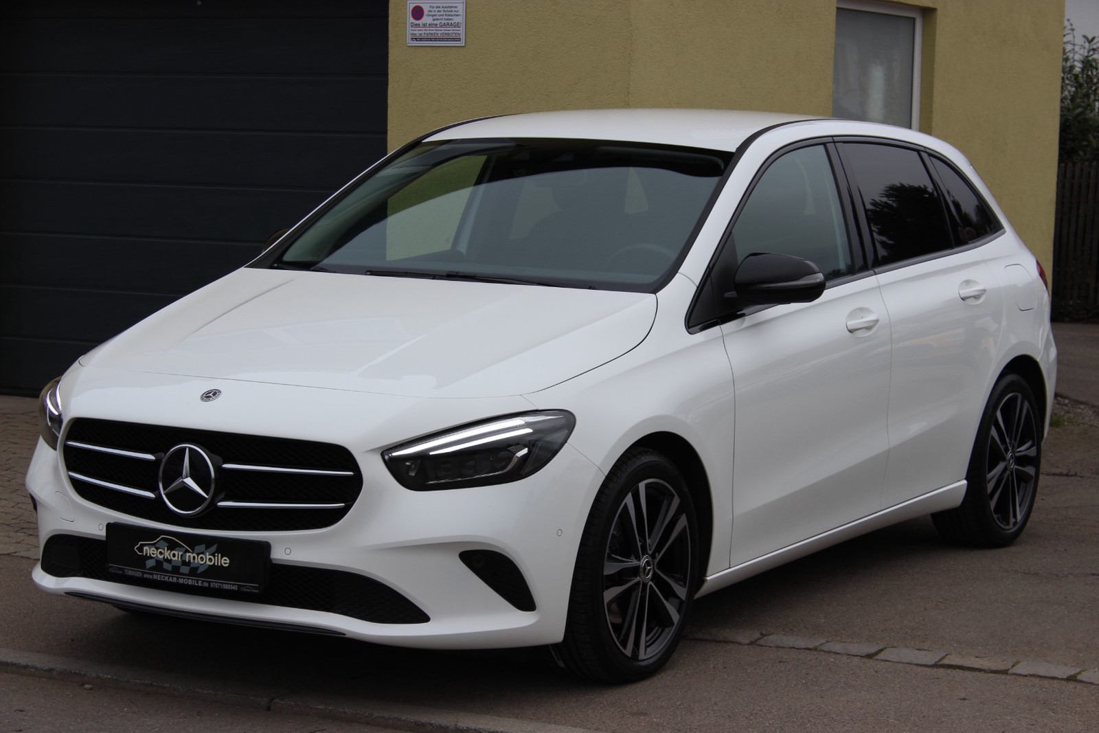 Mercedes-Benz B 220d HuD|Distro|Ahk|MBux|Kam|LED|NightPak|Navi