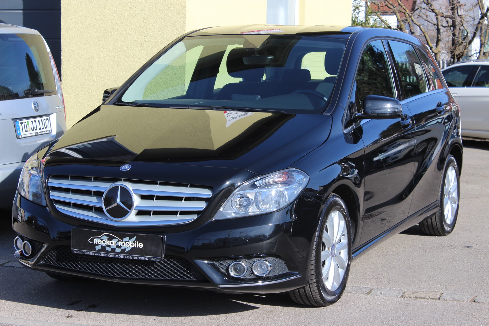 Mercedes-Benz B 180 Sitzheizung AHK Scheckheftgepflegt