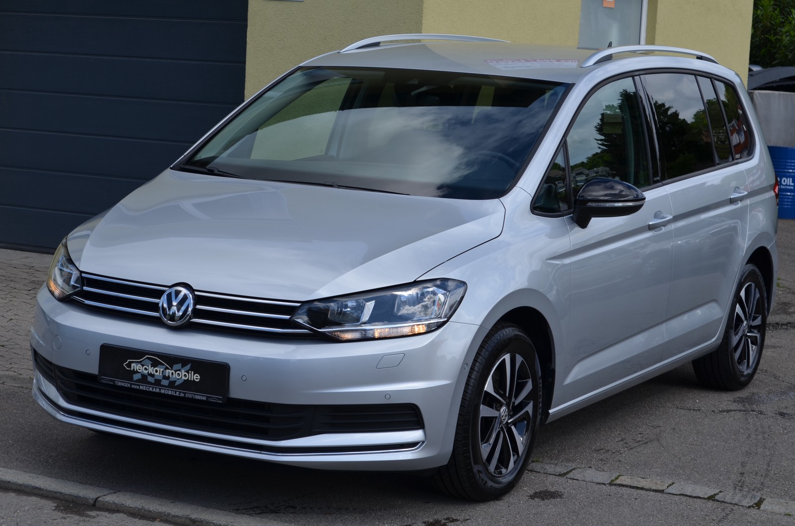 Volkswagen Touran 1.5TSI DSG IQ.DRIVE Naiv PDC ACC Spur Kam