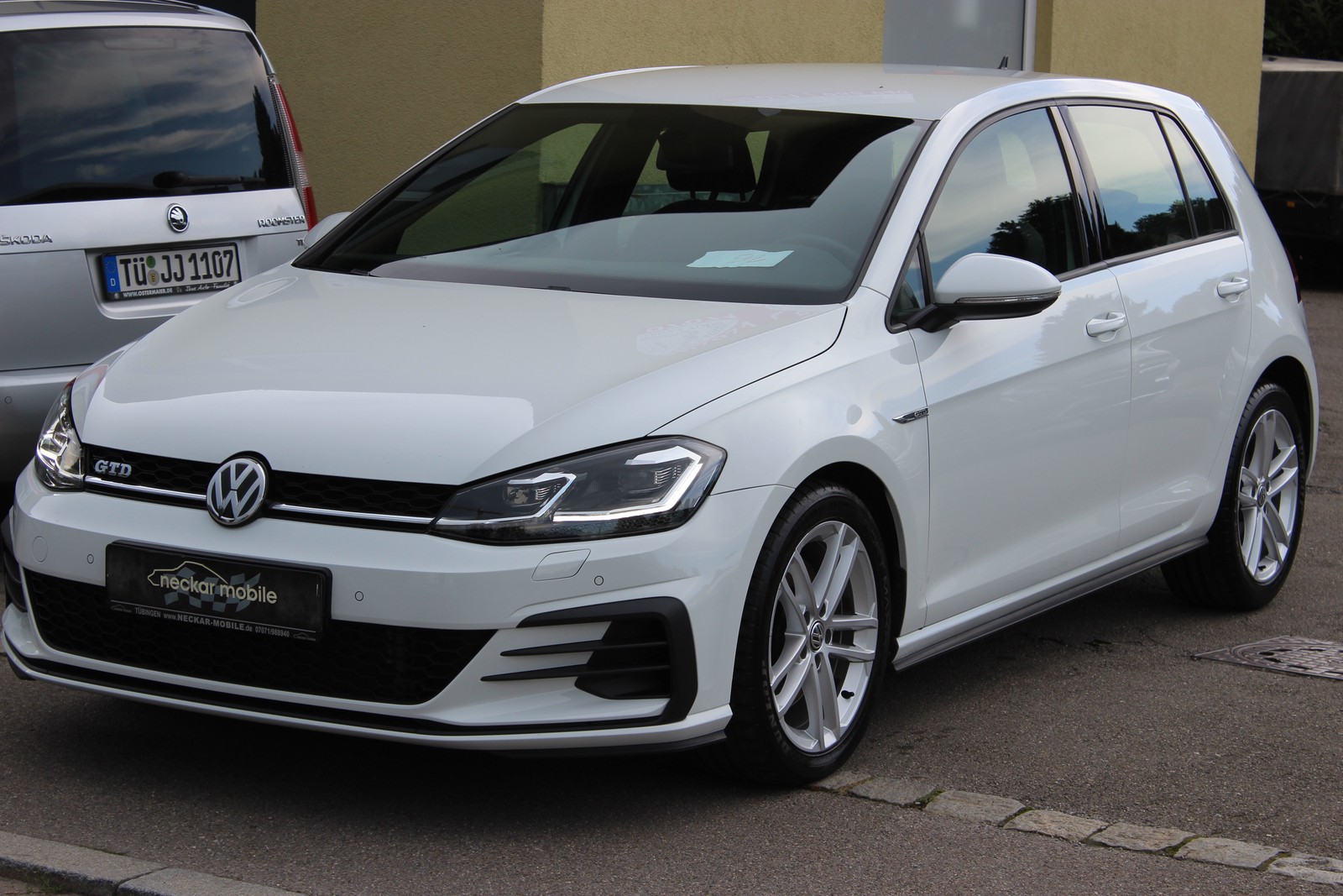 Volkswagen Golf 2.0TDI GTD NAVI+LED+ACC DSG Sitzheizung