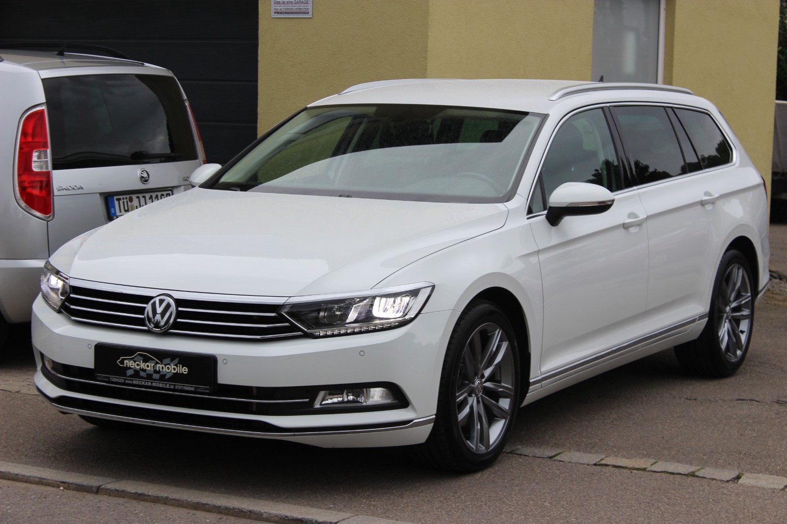 Volkswagen Passat Variant 2.0 TDI Highline LED AHK 4xSitzheiz