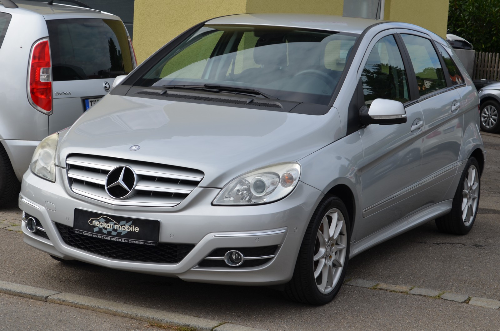 Mercedes-Benz B 200 Autom. Sportpaket PDC Sitzheizung 2 Hand