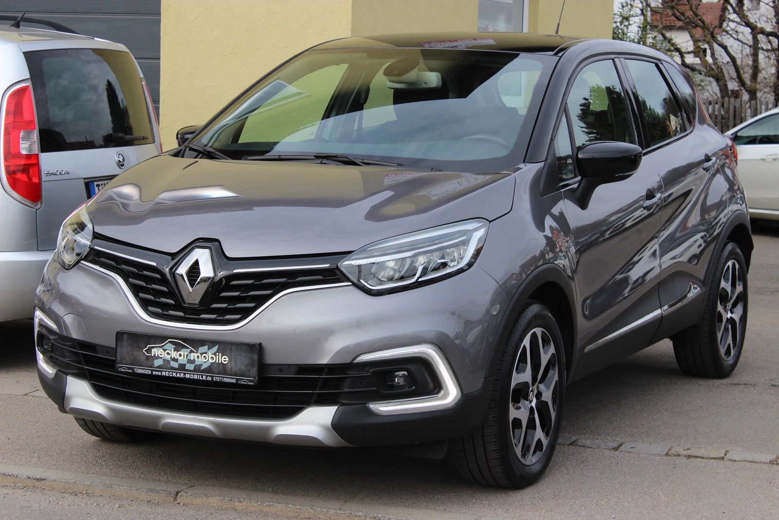 Renault Captur1.2Tce Intens Aut. Navi LED Kamera PDC Sitzhzg
