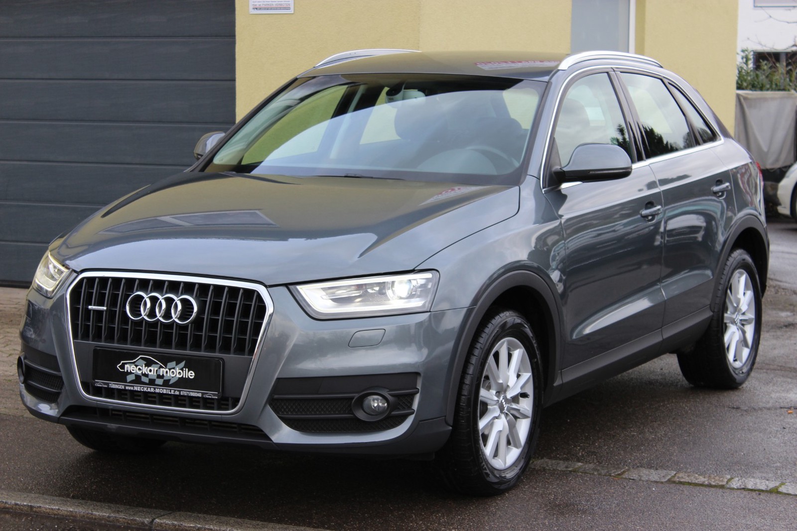 Audi Q3 2.0 TFSI quattro S tronic Xenon Sitzheizung AHK PDC