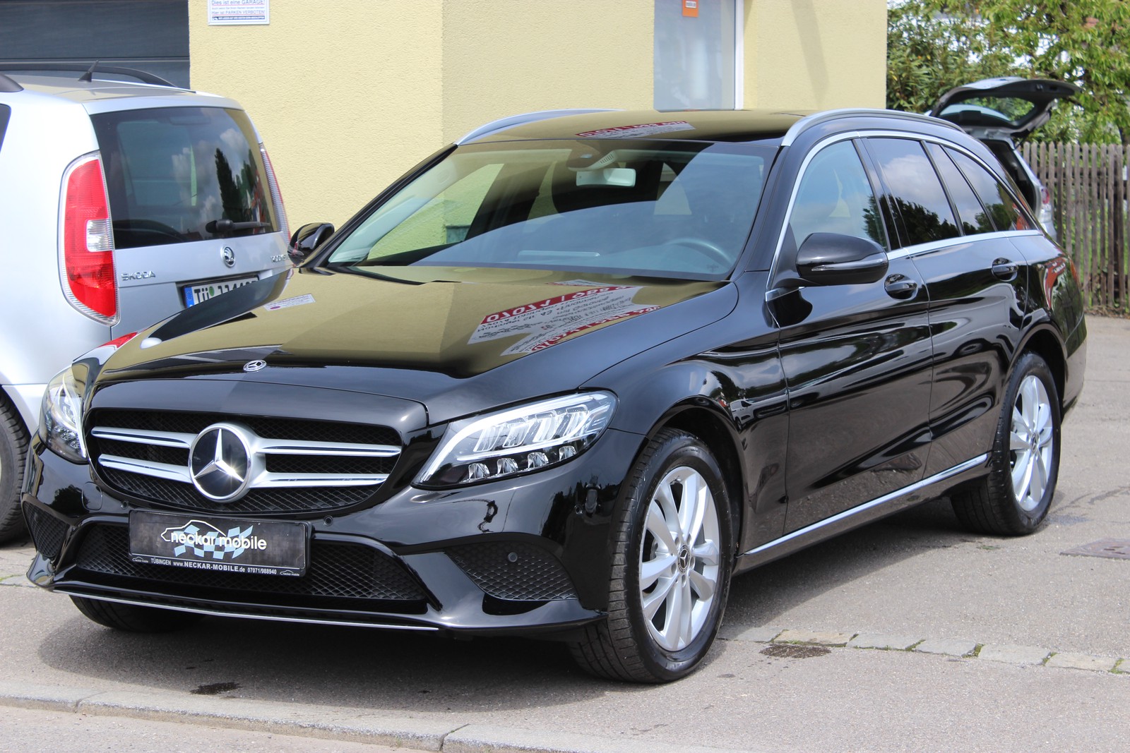 Mercedes-Benz C200 4Matic Avangarde LED Kamera Navi el.Heckklappe