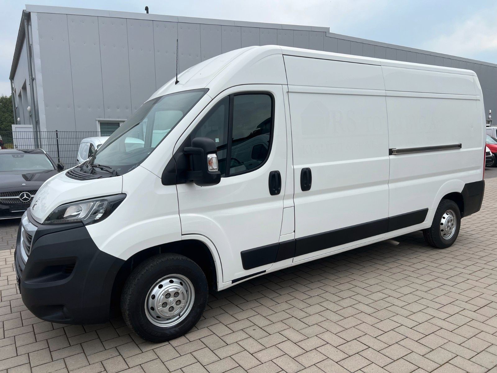 Peugeot Boxer Kasten 333 L3H2 Premium/Standheizung/PDC