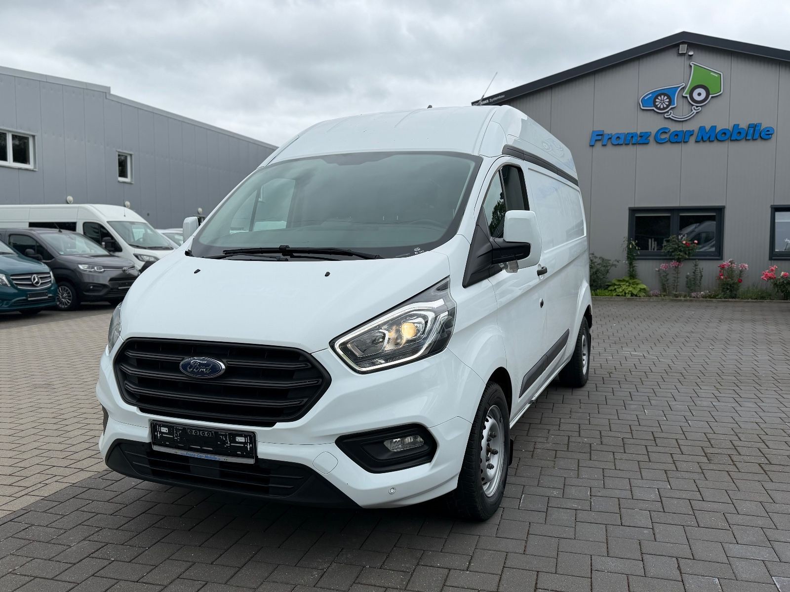 Ford Transit Custom 300 L2H2 Trend/AHK/Standheizung