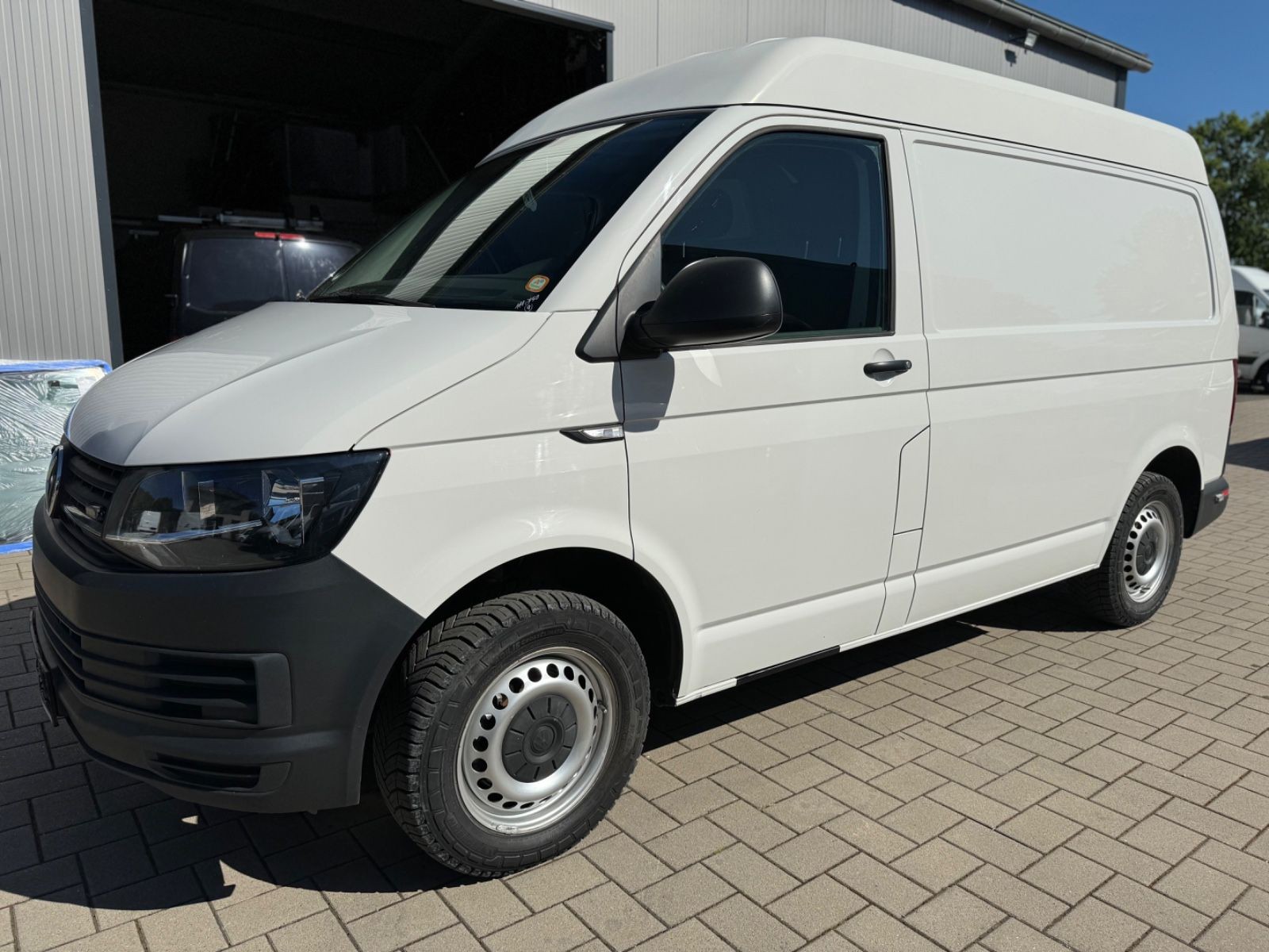 Volkswagen T6 Transporter Kasten Mittelhoch/DSG/Tempomat
