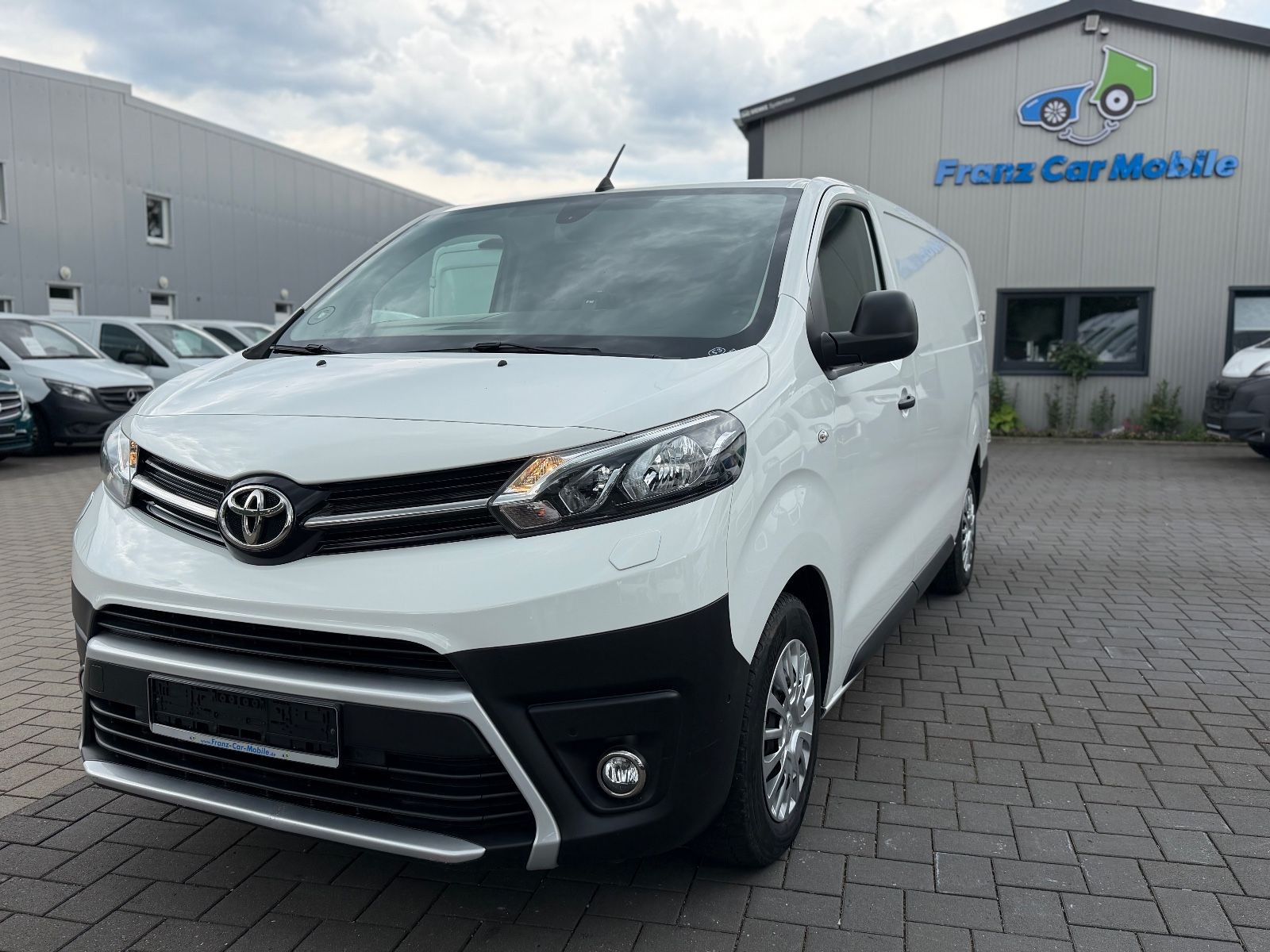 Toyota Proace Max Kasten Kamera/AHK/Standheizung/PDC