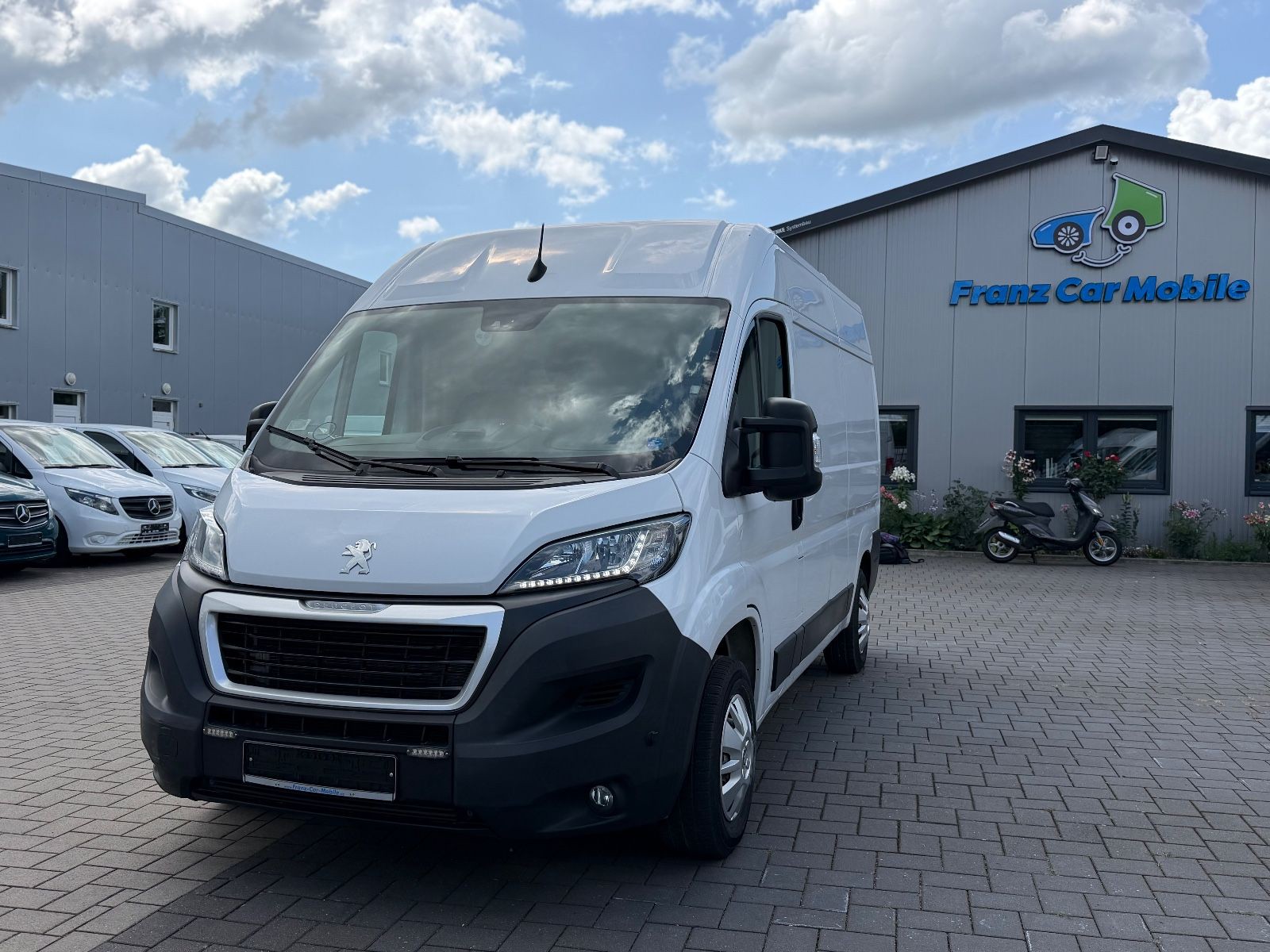 Peugeot Boxer Hochraum 333 L2H2 Premium/Spur/Kamera+