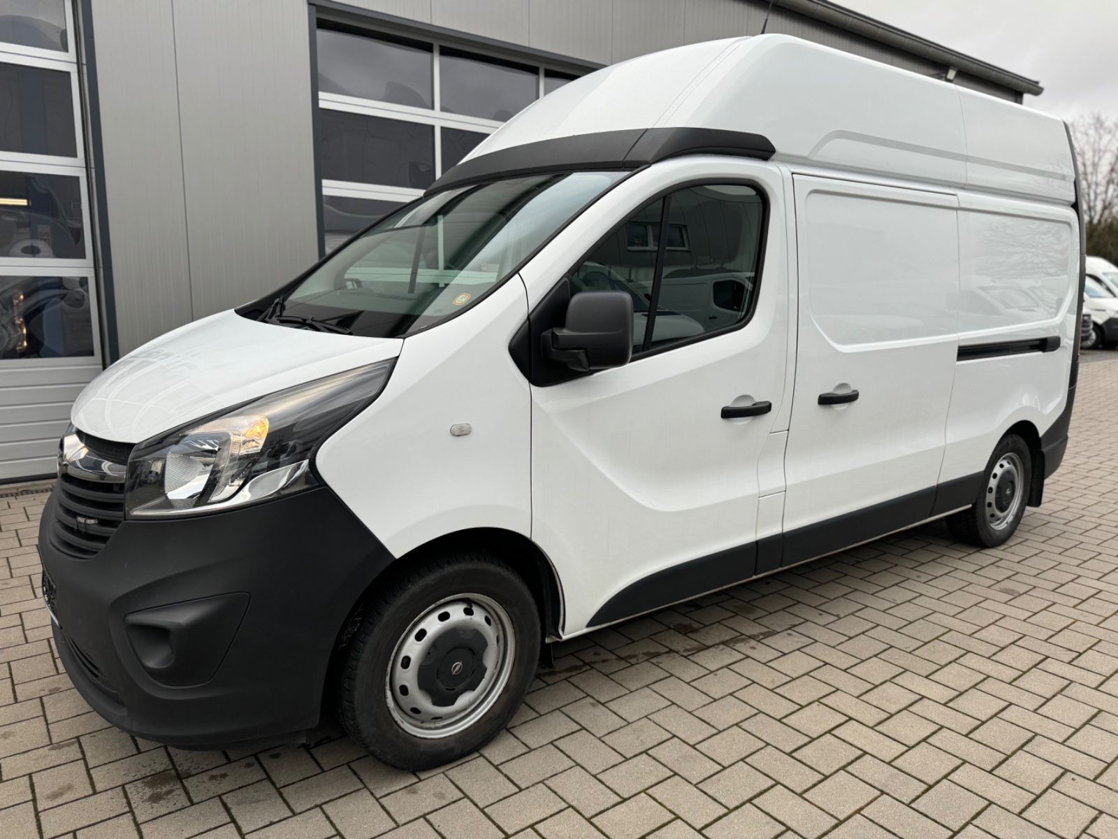 Opel Vivaro B Kasten L2H2/Klima/Webasto/Fenster/AHK+
