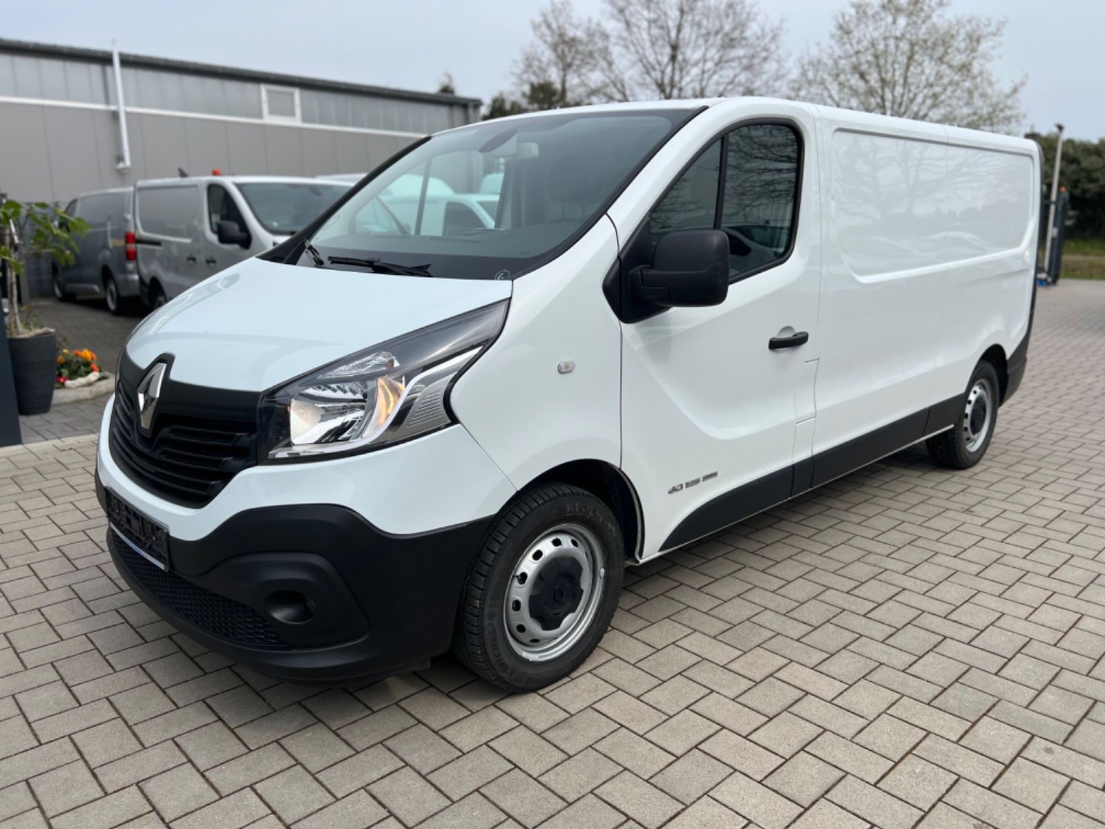 Renault Trafic Kasten L2H1 Komfort/Kamera/Navi/Tempomat+