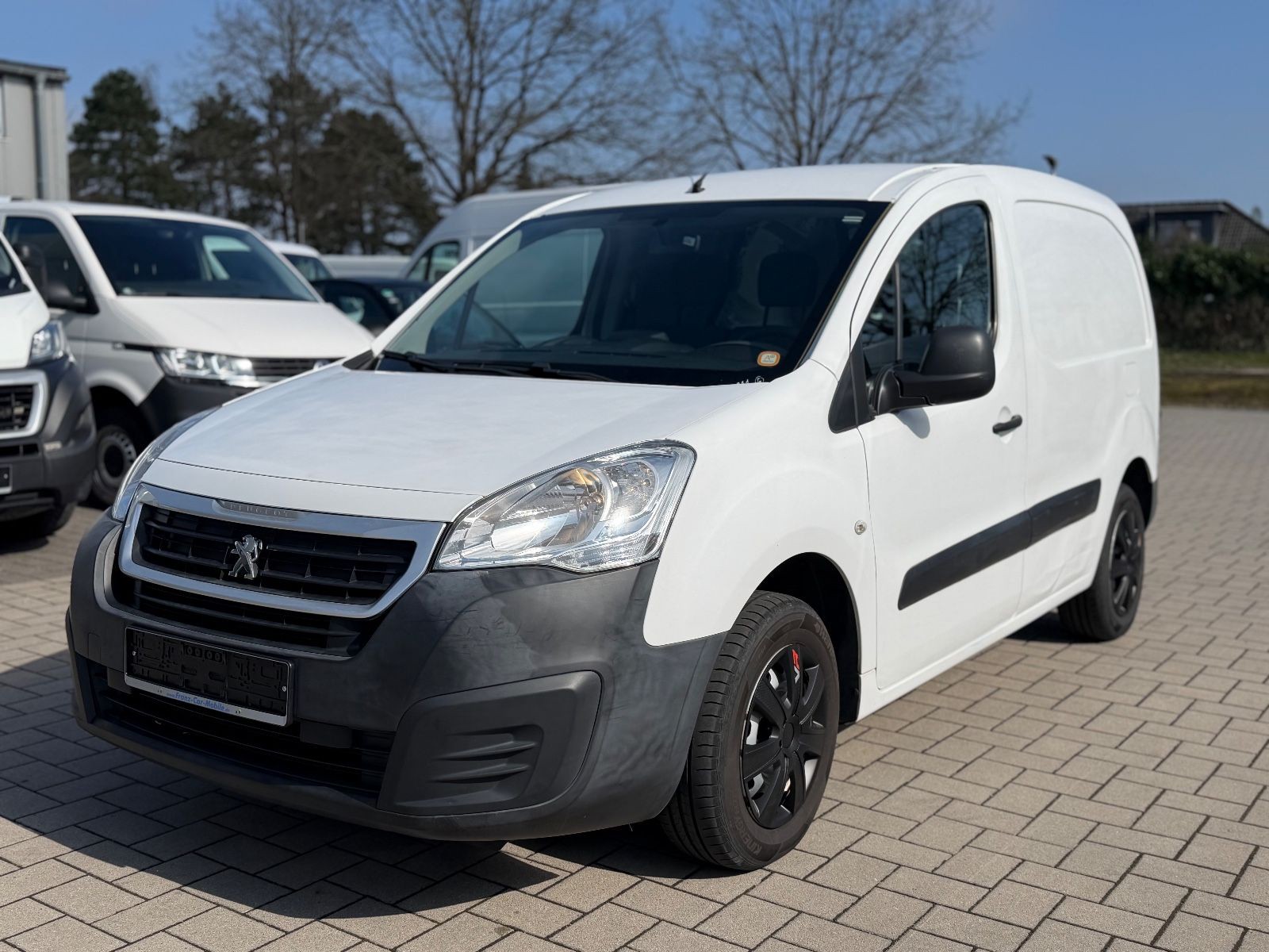 Peugeot Partner L1 Komfort Plus/CarPlay/Tempomat