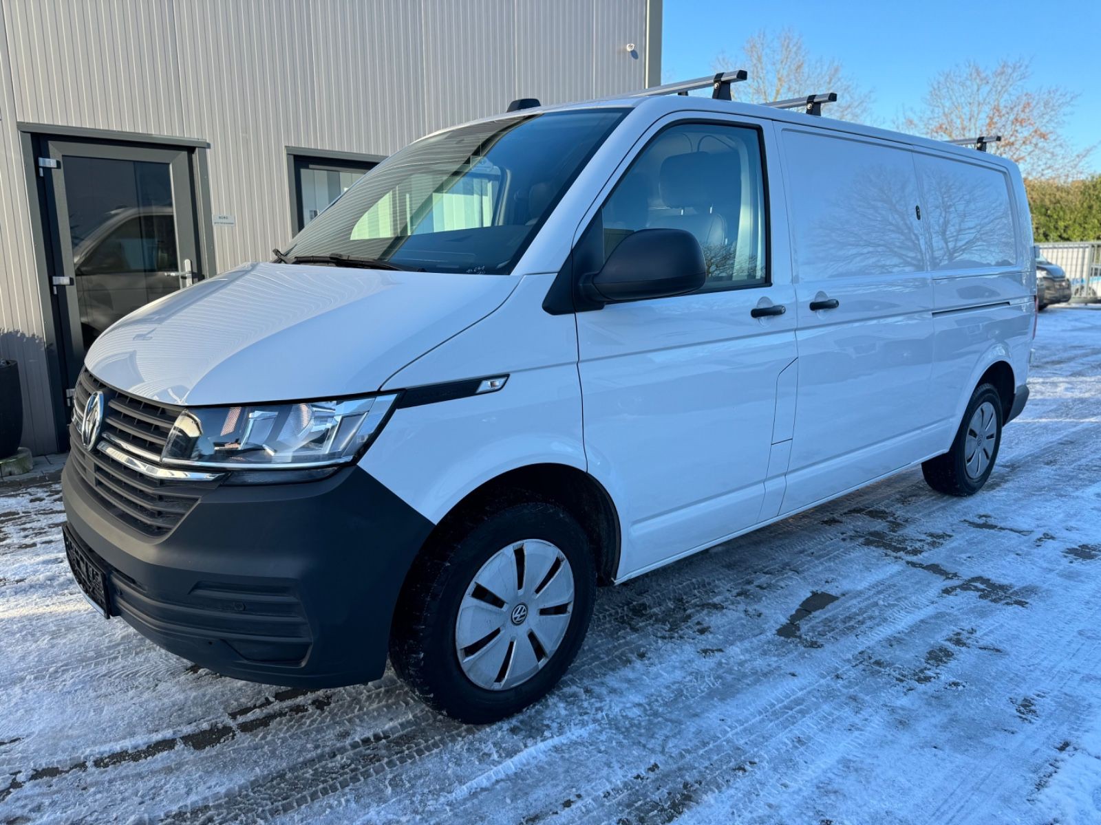 Volkswagen T6.1 Kasten L2/Klima/Dachträger/AHK/Standheizung