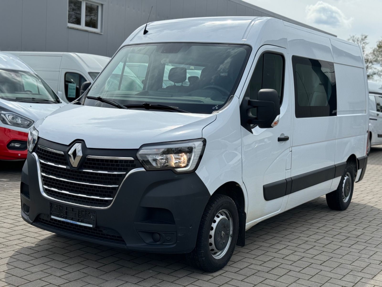 Renault Master Kasten 2.3 dCi L2H2/6-Sitze/Kamera/Navi+