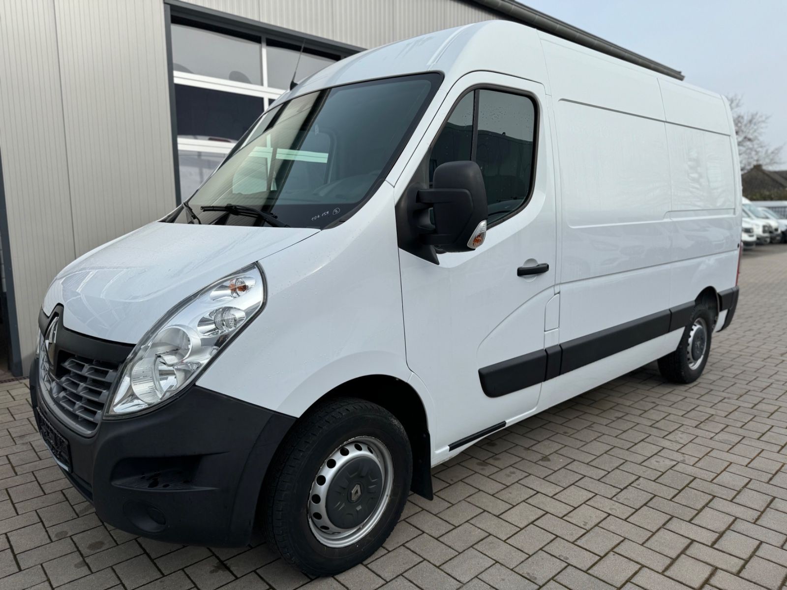 Renault Master Kasten L2H2/Webasto/Kamera/AHK/2-Sitzer