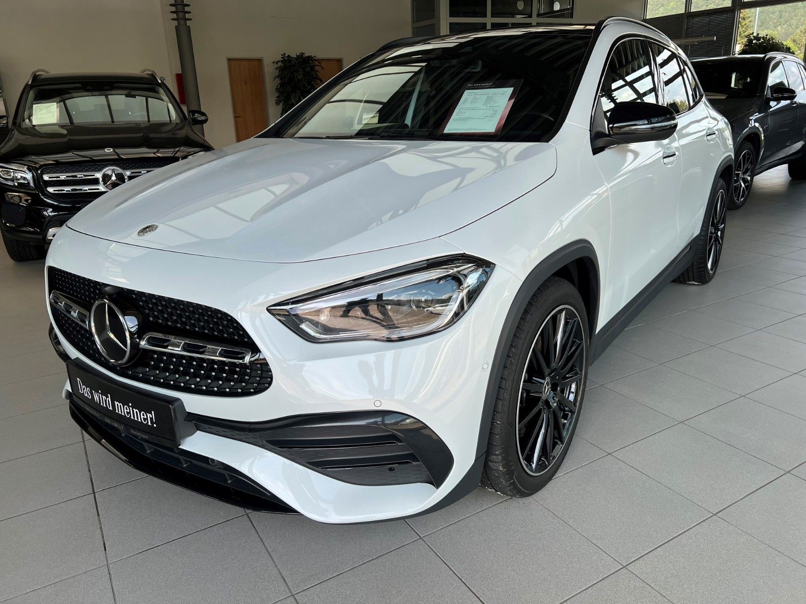 Mercedes-Benz GLA 250 4M AMG-Line,Pano,AHK,Distronic,Memory