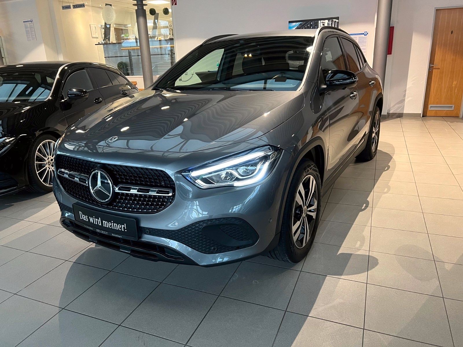 Mercedes-Benz GLA 200 Progressive,LED,AHK,360 Grad,Night