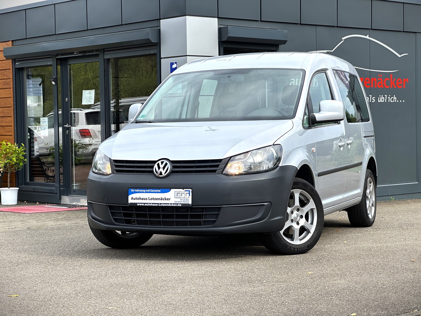 Volkswagen Caddy Kombi 1,2 TSI Steuerkette NEU Roncalli AHK