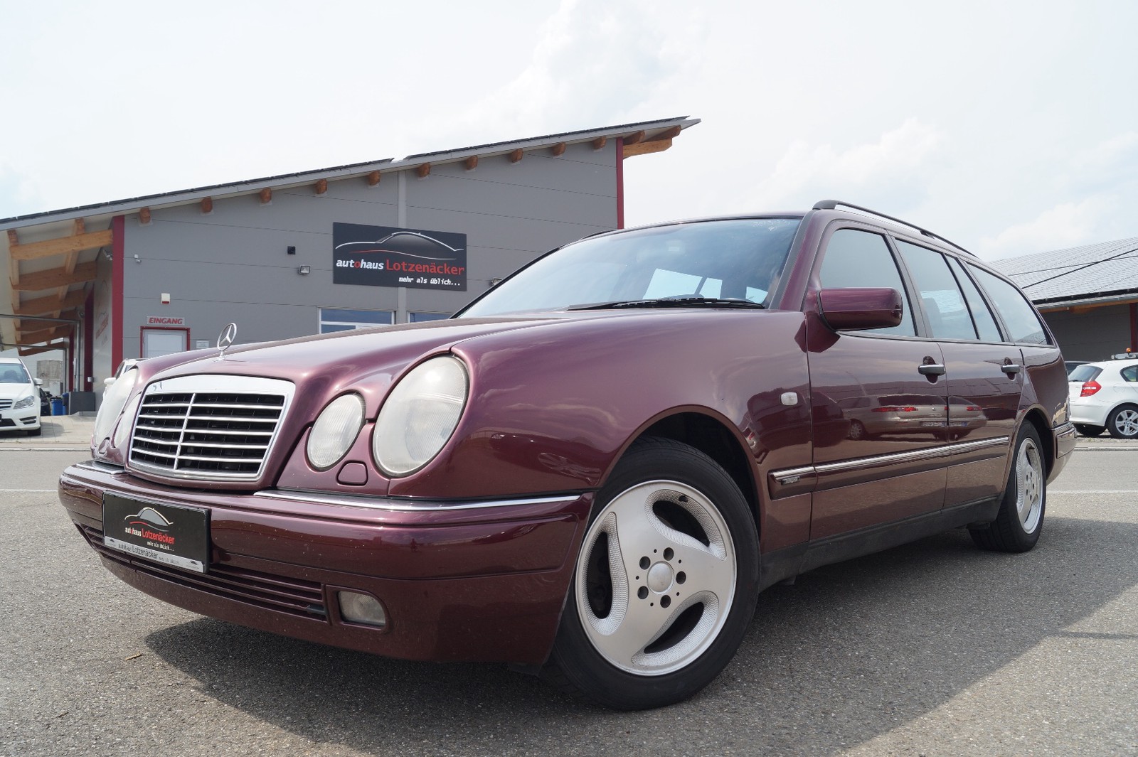 Mercedes-Benz E 240 T *XEN,AHK,KLIMA,...