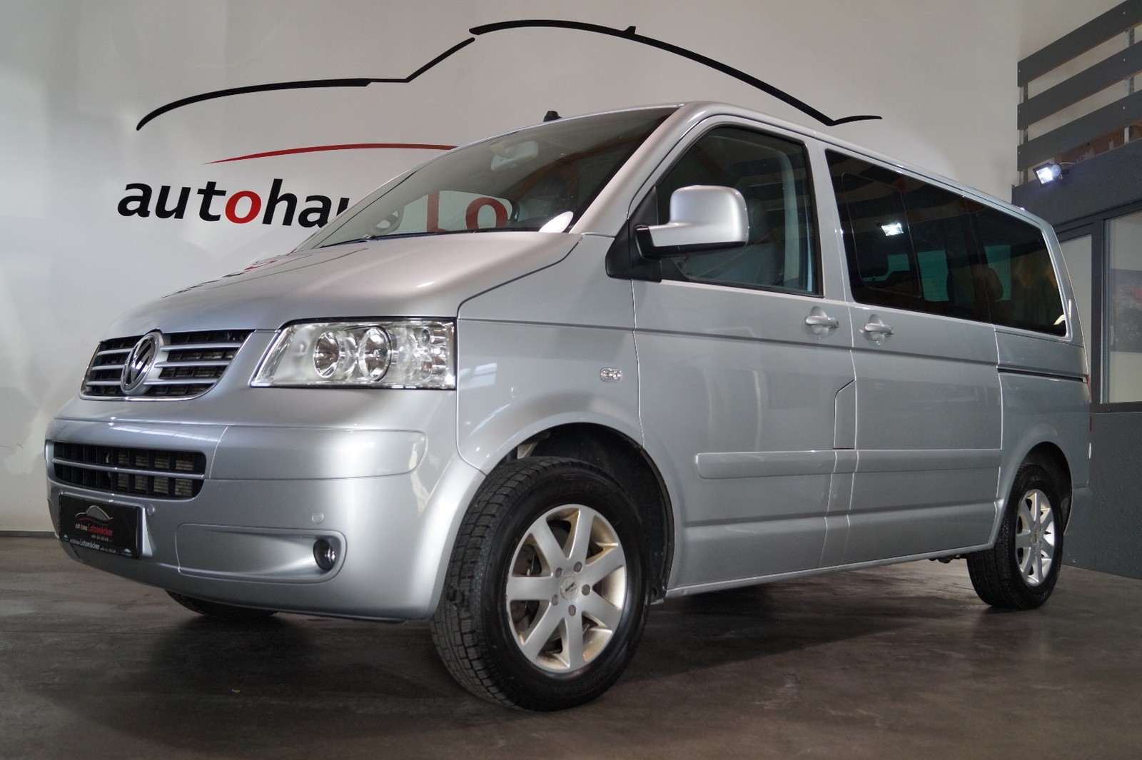 Volkswagen T5 Bus Multivan Highline 2.HAND,LEDER,NAVI,GARANTIE