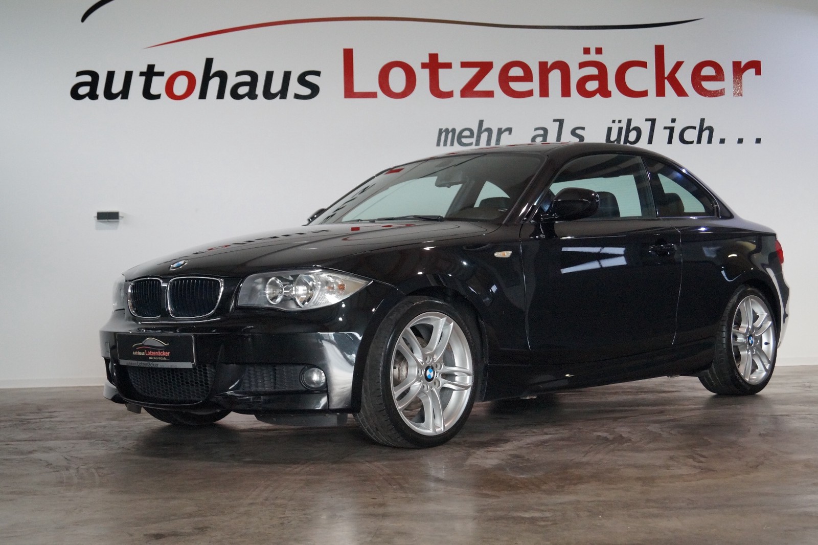 BMW 120i 1.HAND,M-PAKET,GARANTIE