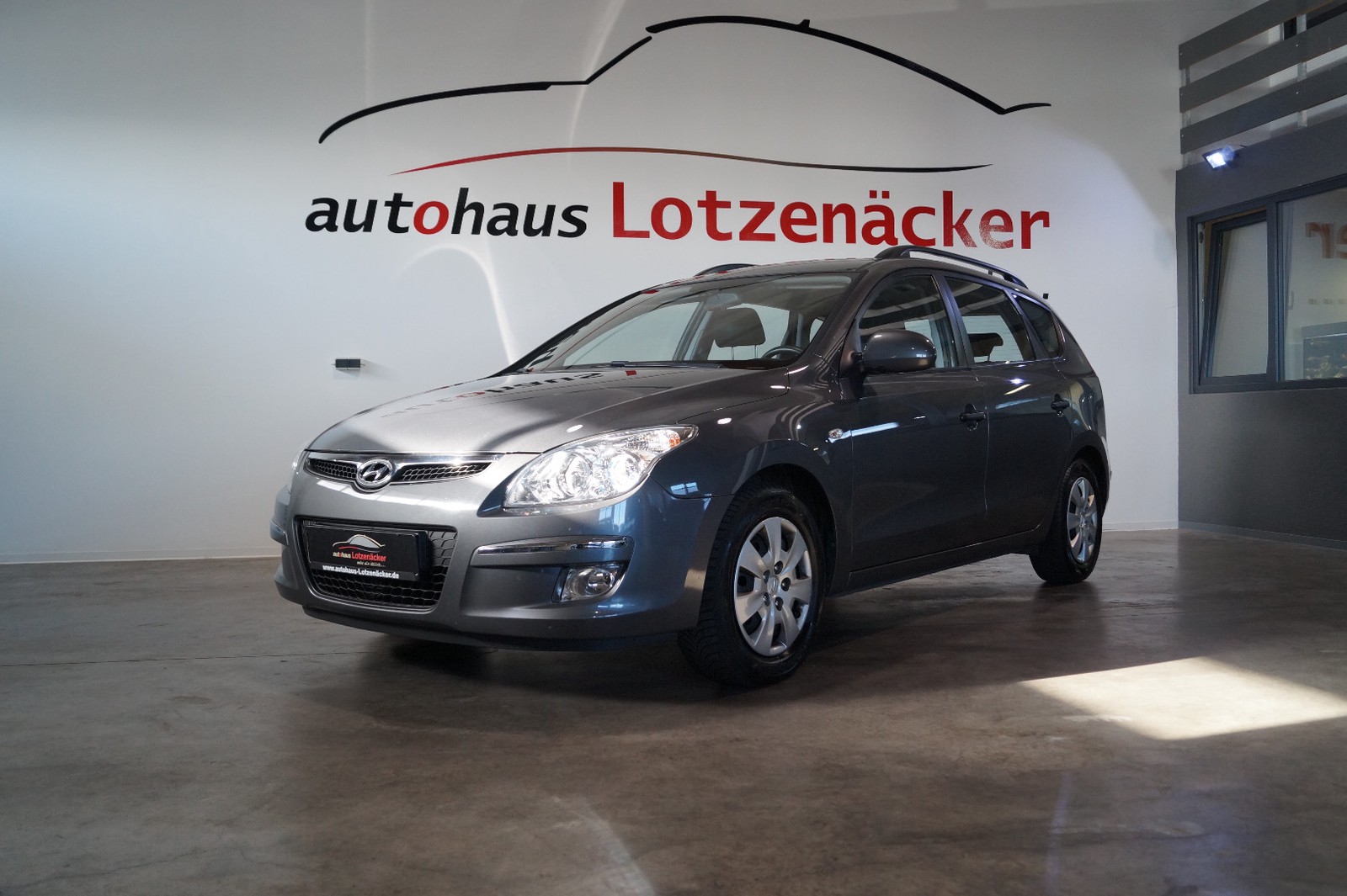 Hyundai i30CW 1.Hand Scheckheft gepflegt Garantie Klima
