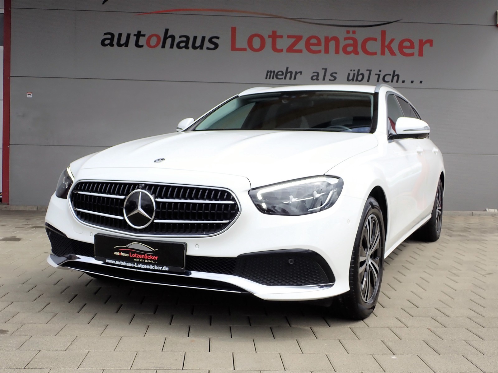 Mercedes-Benz E 200d T 2. HAND|360°|LEDER|360°|NAVI|DIS+