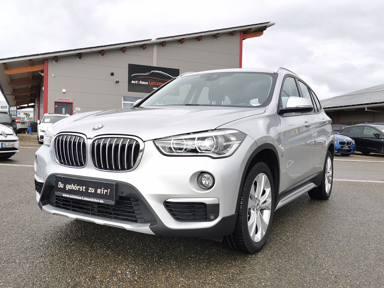 BMW X1 xDrive 20 i xLine NAVI|LED|KAM|AHK|SHZ