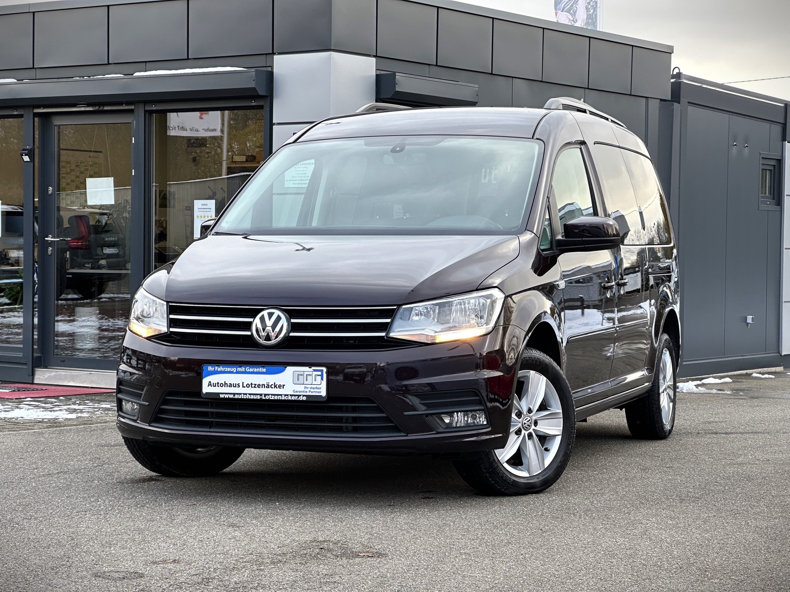 Volkswagen Caddy PKW Maxi Comfortl Camper ACC DSG AHK