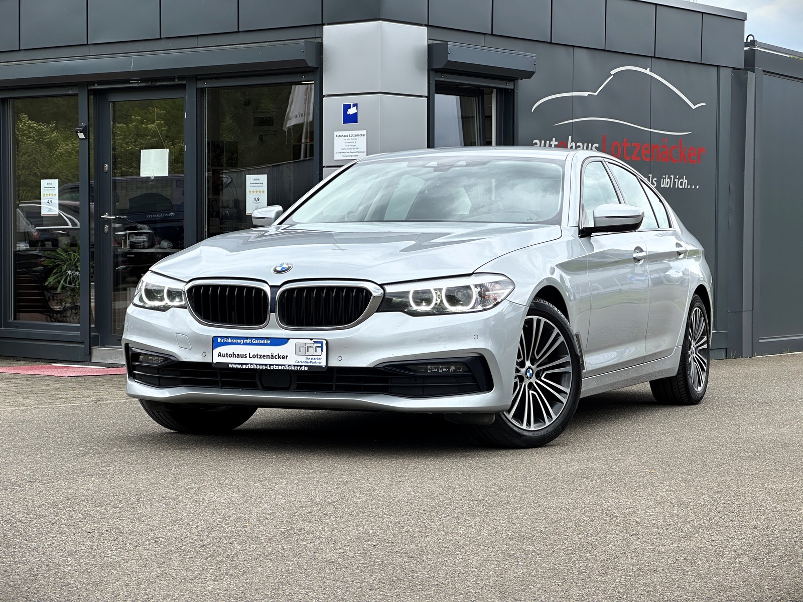BMW 520 d Sport Line Limousine AHK | CarPlay | ACC