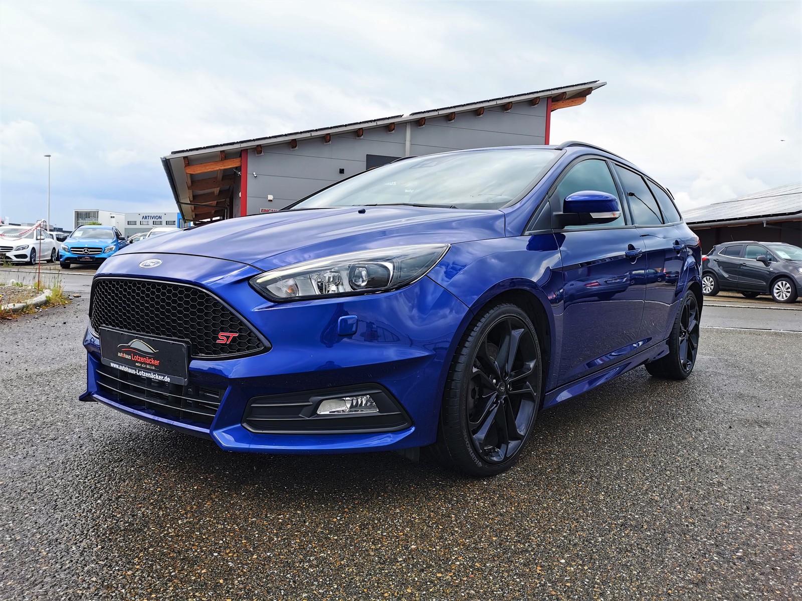 Ford Focus Turnier ST 2.0 BI-XENON|NAVI|KLIMA|19"