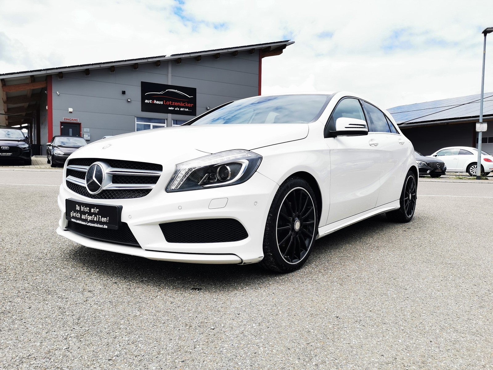 Mercedes-Benz A 180 BlueEfficiency AMG|BI-XEN|TEMP|NAV|SHZ|PDC
