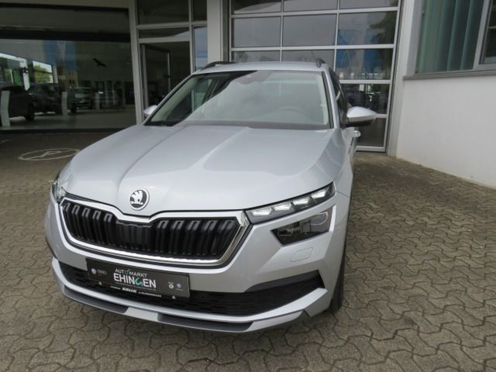 Skoda Kamiq 1.0 TSI 95 PS Tour,PDC,Komfortpaket, 3 Jahre Anschlussgarantie