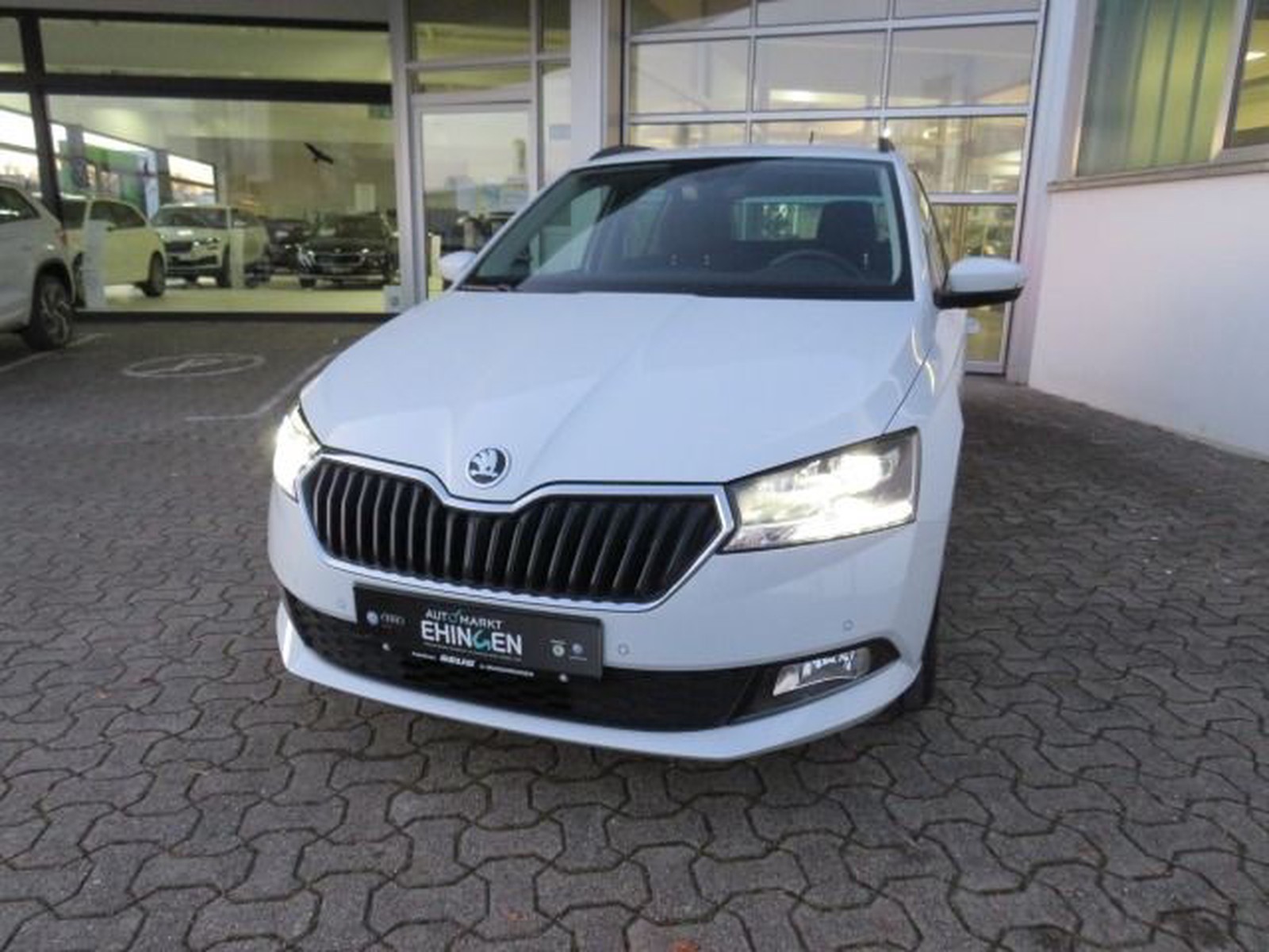 Skoda Fabia III Combi 1.0 TSI 95 PS 7-Gang DSG, Kessy, SH,Navi,5 Jahre Garantie 100 Tkm