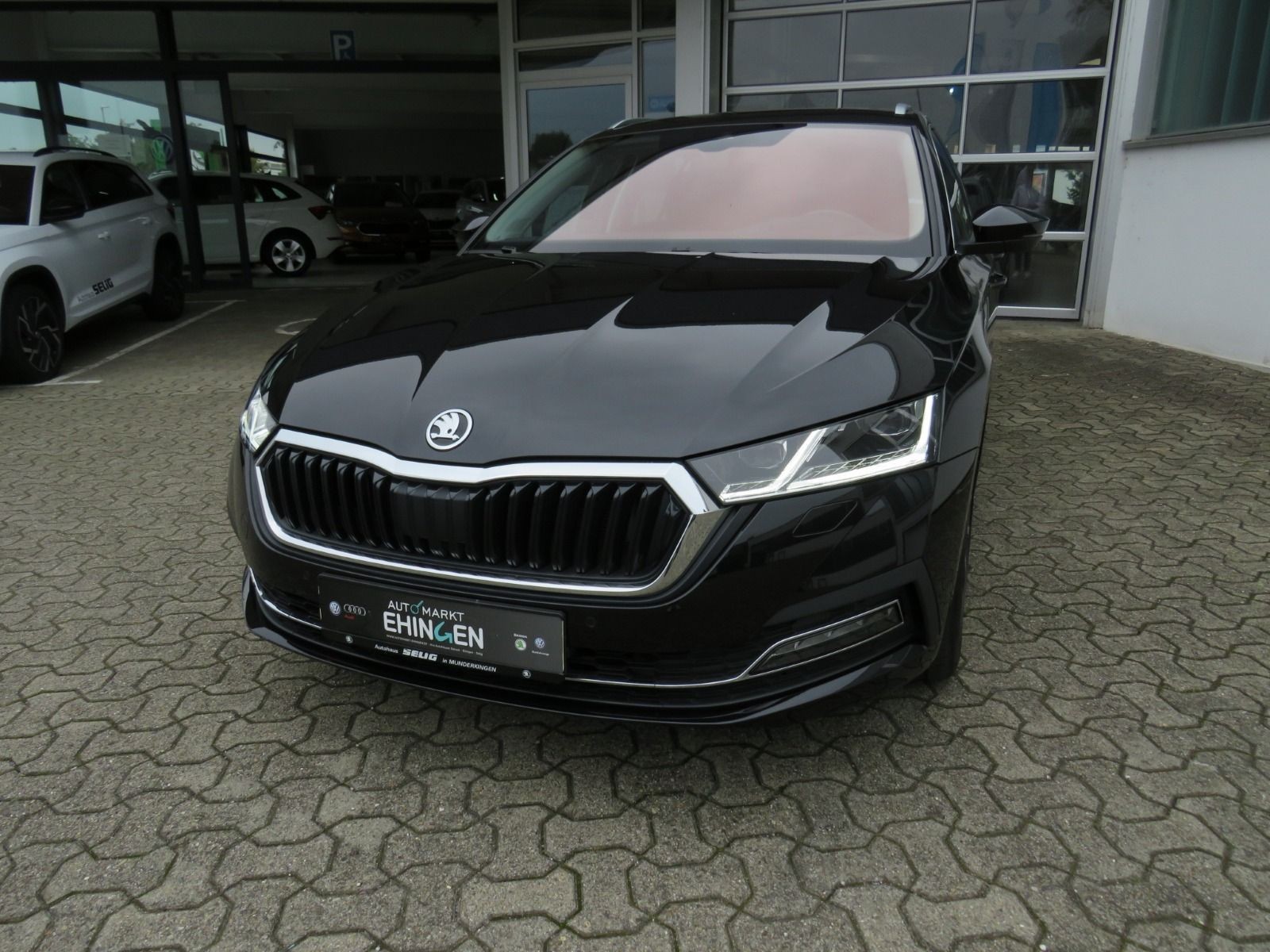 Skoda Octavia Combi First Edition 2.0 TDI 150 PS 7-Gang DSG,AHK,Columbus,Panorama,Komfort