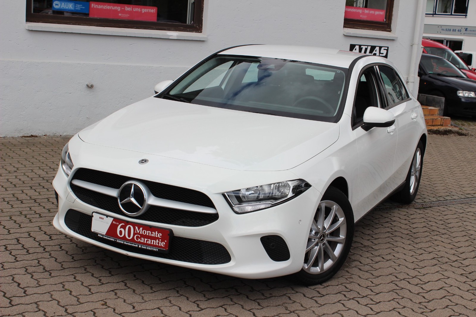 Mercedes-Benz A 200 7G-DCT NAVI+MBUX Advanced-Paket