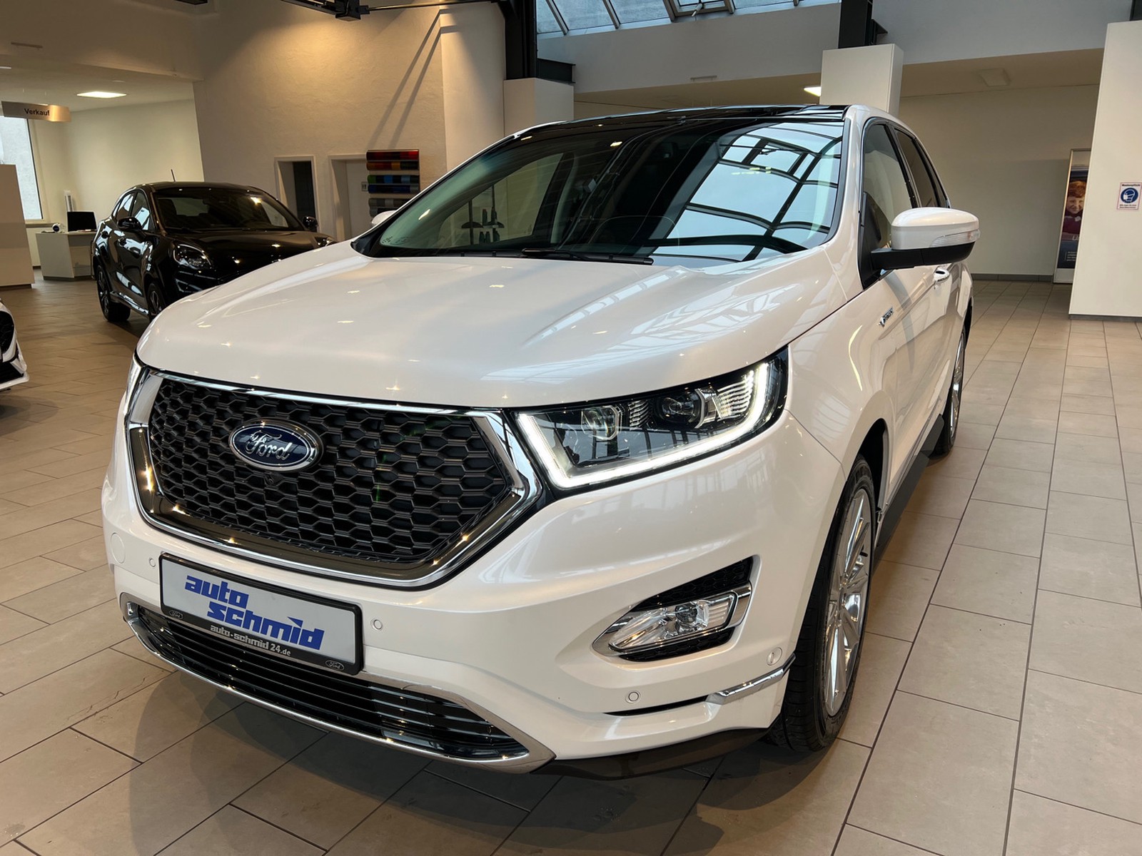Ford Edge Vignale 4x4 Panoramaschiebedach AHK ACC