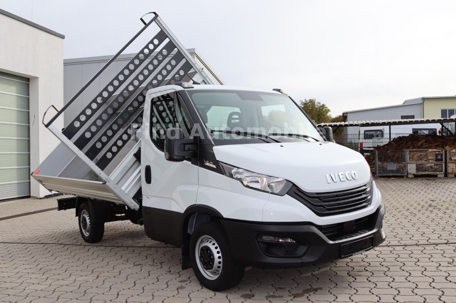 Iveco Daily 35S18HA8 *3-SEITENKIPPER*AUTOMA*3,5tAHK* 3-SEITENKIPPER AUTOMA 3,5tAHK