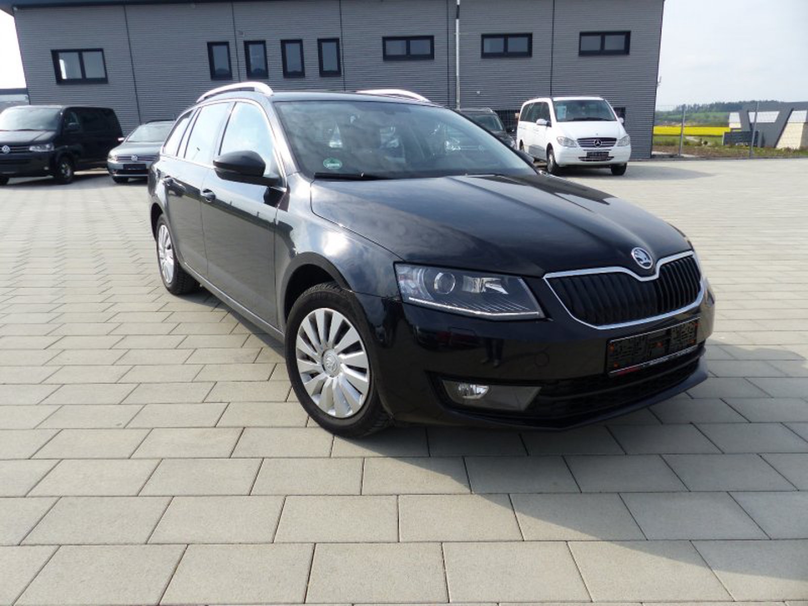Skoda Octavia Combi Octavia 2 0 Tdi Elegance Gebraucht Kupit V Zimmern Ob Rottweil Cena Eur Int Nr 2771 Prodano