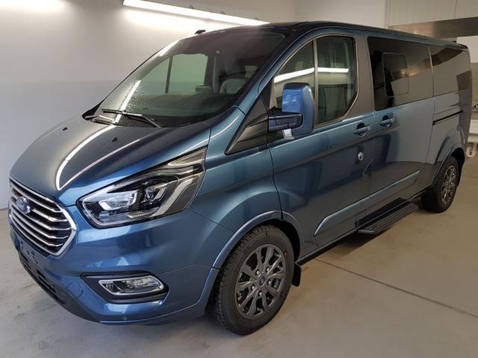 Ford Tourneo Custom Titanium X L H Wltp Tdci Automatik Kw