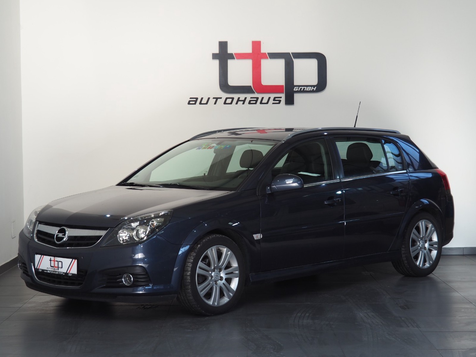 Opel Signum 1 9 Cdti Sport Teilleder Aus 1 Hand Navi Gebraucht Kaufen In Heroldstatt Preis 2950 Eur Int Nr T353 Verkauft