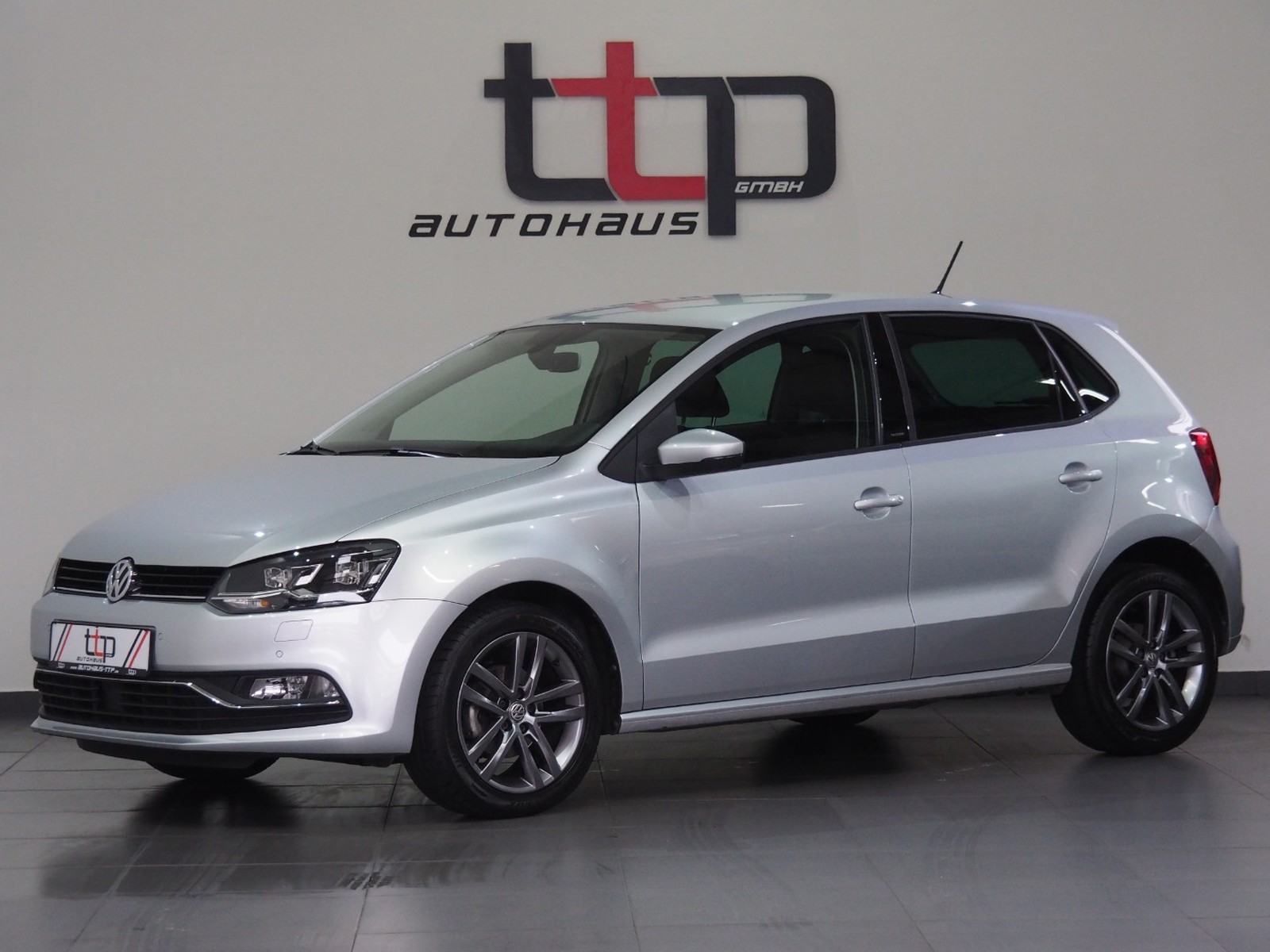 Volkswagen Polo 1 2 Tsi Allstar Led Sitzheizung Front Assist Eu6 Gebraucht Kaufen In Heroldstatt Preis 130 Eur Int Nr 2419 Verkauft