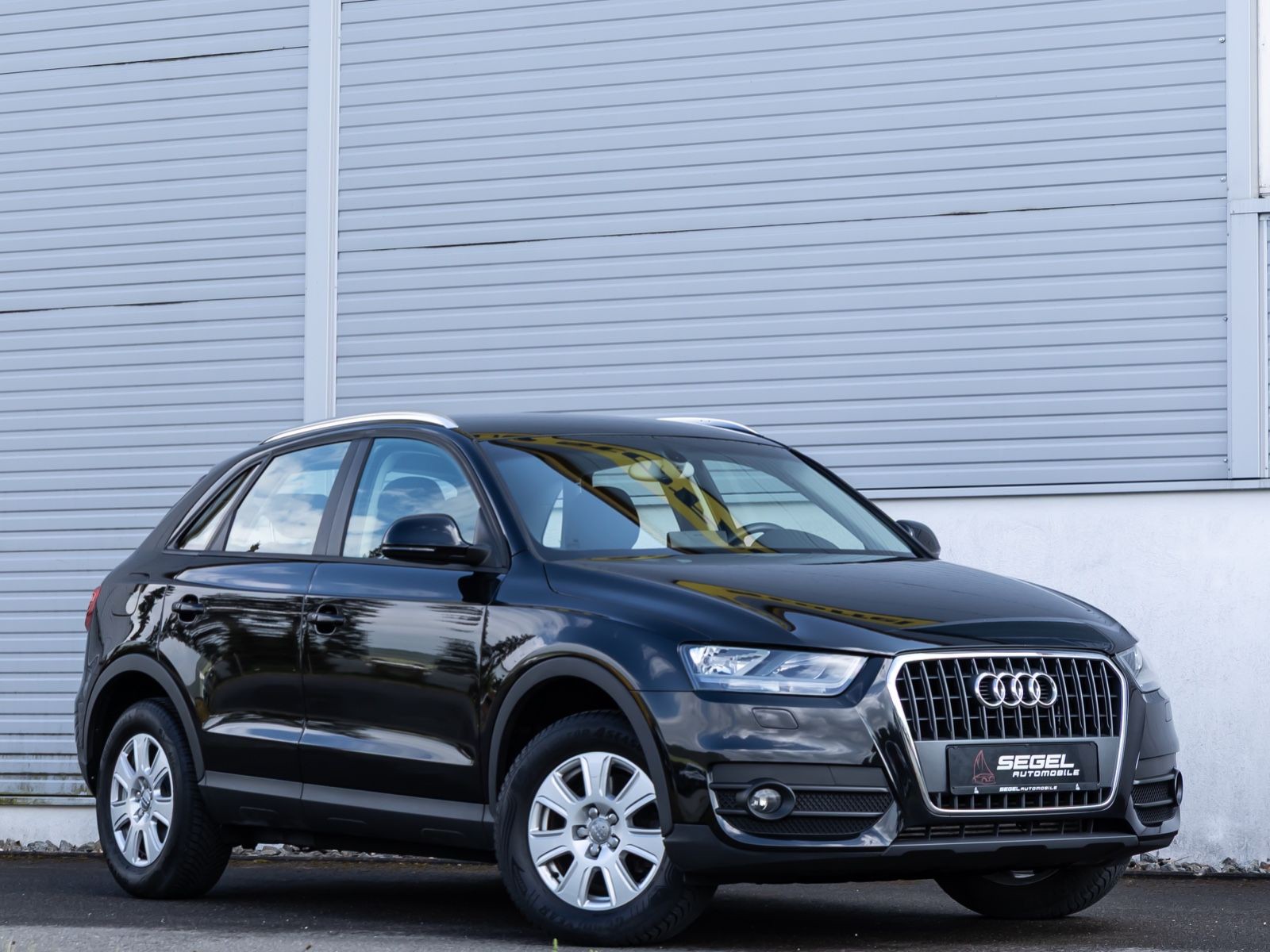 Audi Q3 2.0 TDI*AHK*NAVI*SHZ*PDC*