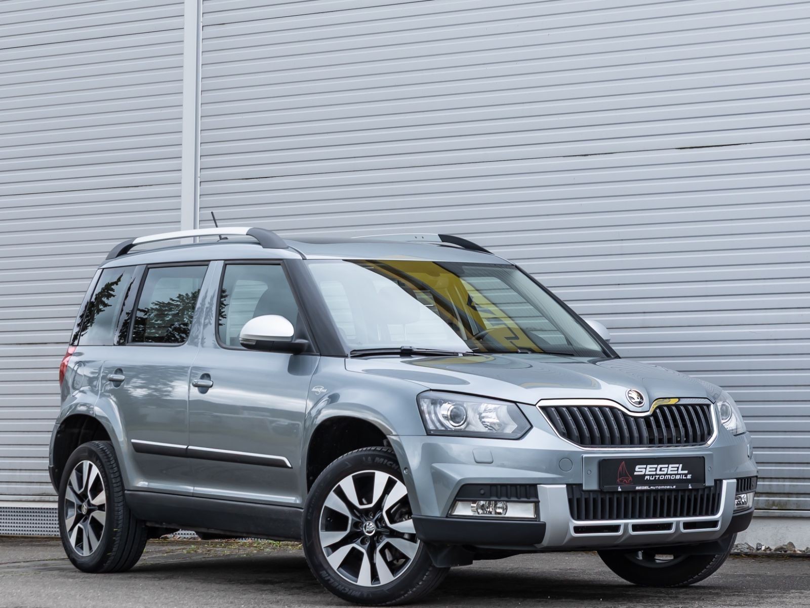 Skoda Yeti L&K Outdoor 4x4*PANO*AHK*PDC*SHZ*