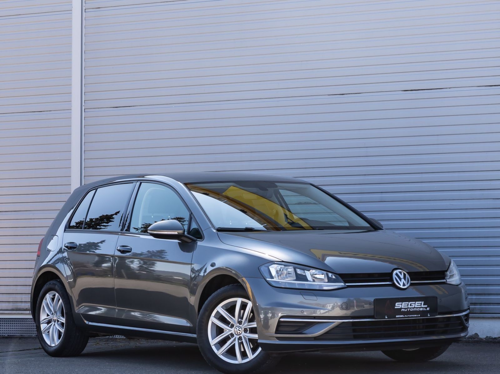 Volkswagen Golf VII Lim. 1.0 TSI *ACC*NAVI*SHZ*PDC*